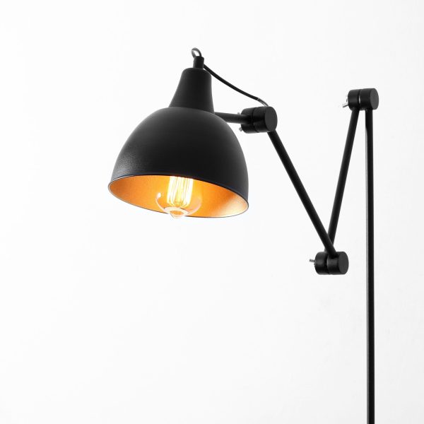 Cierna-nastenna-lampa-COBEN